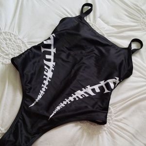 One Piece Swimsuit Cheeky